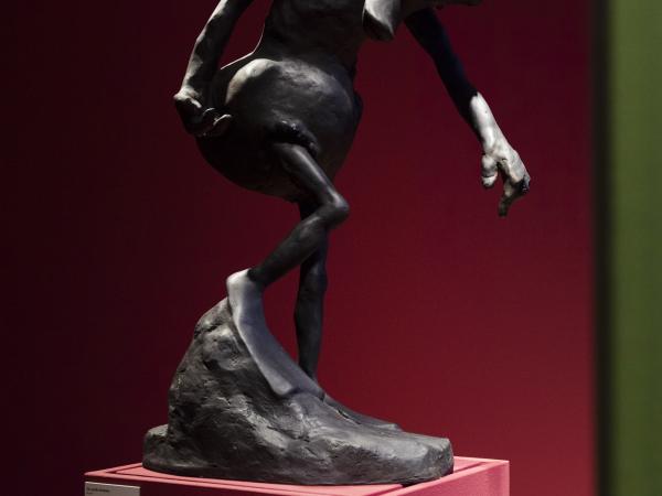 Statue: Der große Schatten von Rodin